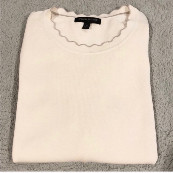 Banana Republic Sweaters - Scalloped neck sweater | Medium | cream